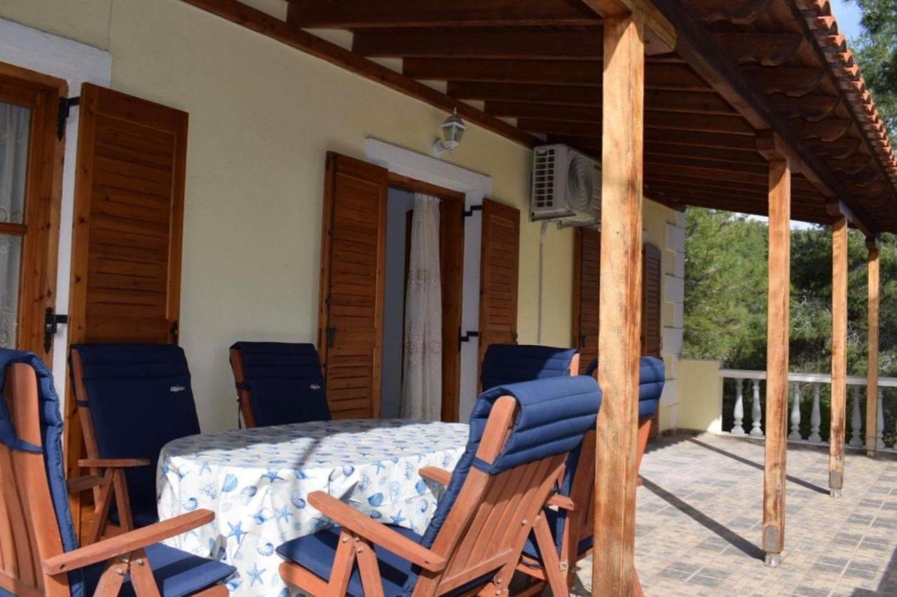 Pine Tree House Apartment Troulos Exterior foto