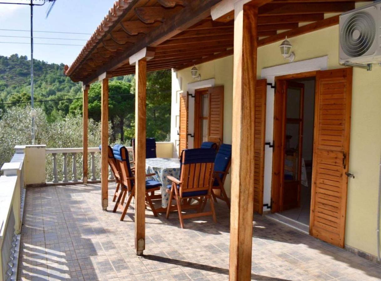 Pine Tree House Apartment Troulos Exterior foto